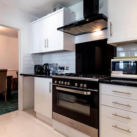 Reading - 3-Bed House - Sleeps 6 - Garden - Wifi 雷丁 外观 照片